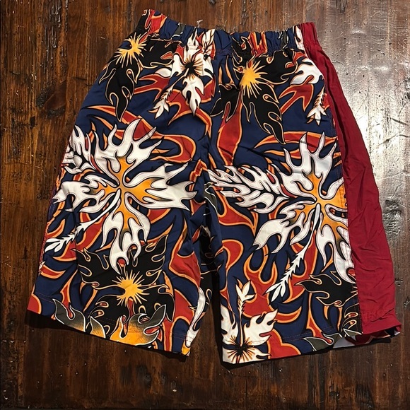 MISS TEE V US EUC BOYS SWIM BATHING SUIT SHORTS SUMMER BEACH POOL CASUAL SZ 10 - Picture 2 of 4